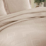 Cotton Jacquard Matelassé Scalloped Geometric Fret Bedspread Set