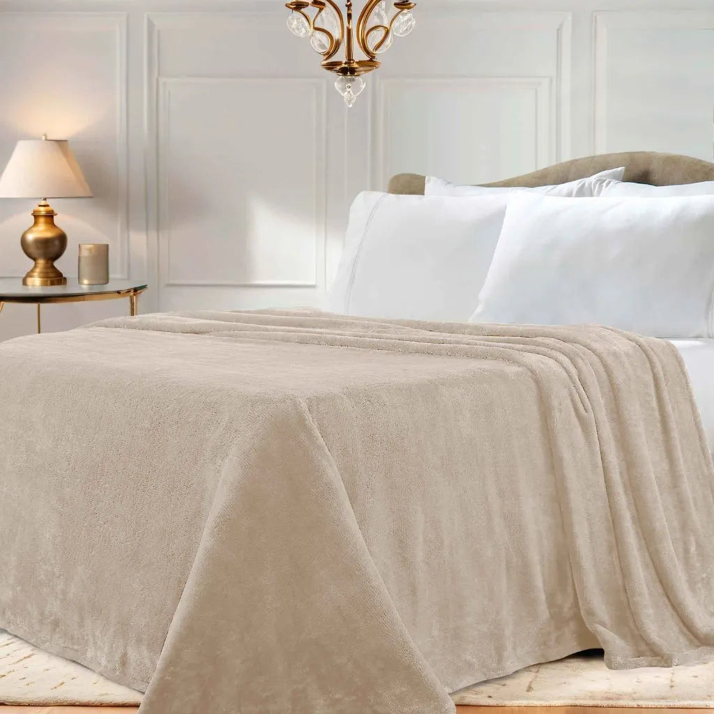 Fleece Plush Medium Weight Fluffy Soft Solid Decorative Blanket