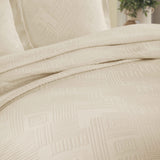 Cotton Jacquard Matelassé Scalloped Geometric Fret Bedspread Set