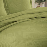Cotton Jacquard Matelassé Scalloped Geometric Fret Bedspread Set