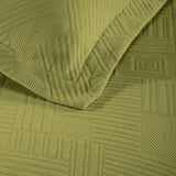 Cotton Jacquard Matelassé Scalloped Geometric Fret Bedspread Set