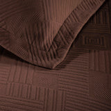 Cotton Jacquard Matelassé Scalloped Geometric Fret Bedspread Set